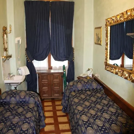 Abaco Hotel